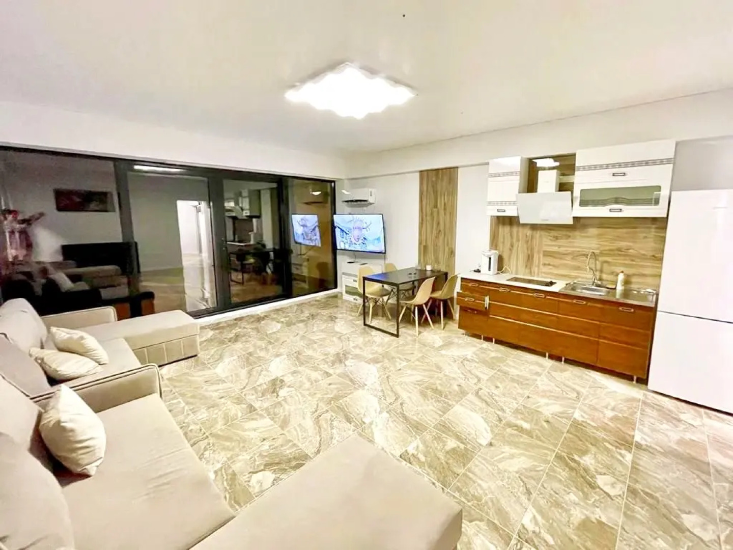 Апарт-отель Лотос