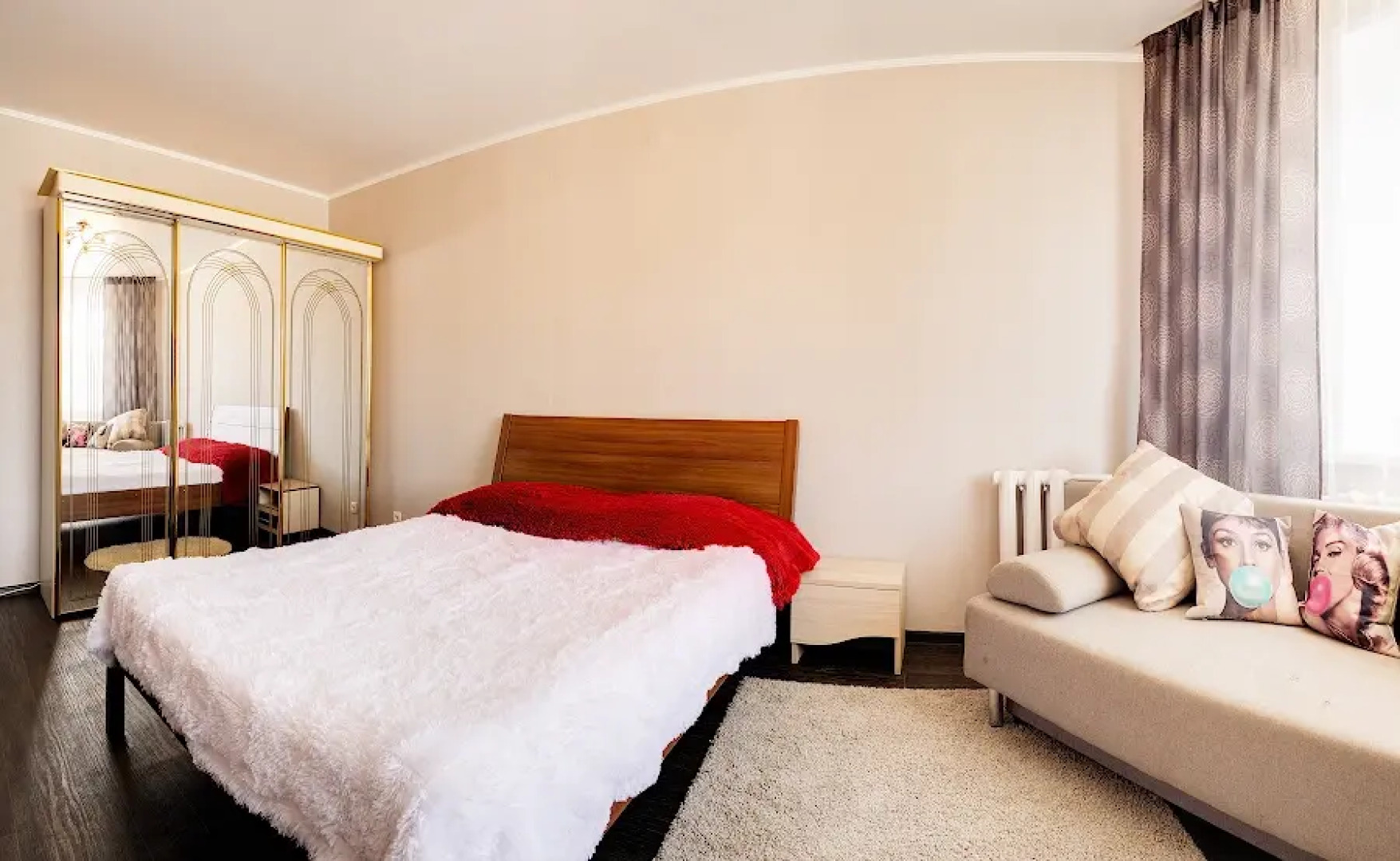 Апартаменты Набережная 76