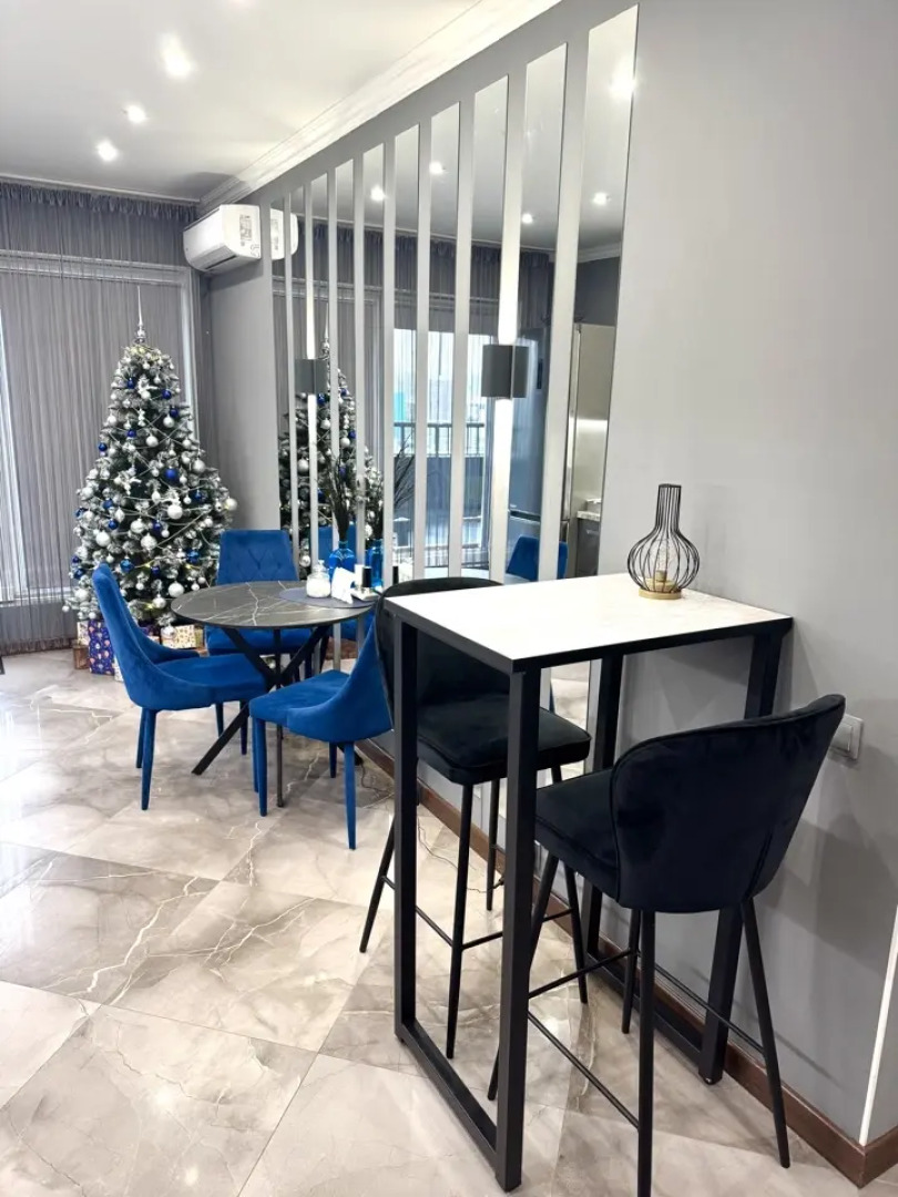 Квартира класса люкс с террасой и видом на реку в центре Рыбной деревни, остров Канта в Калининграде