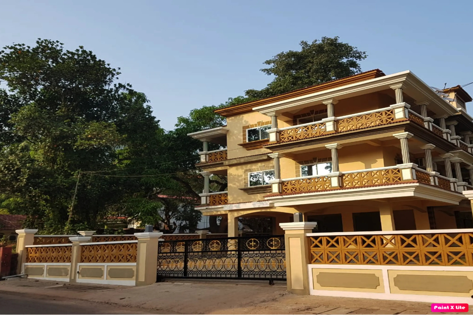 Отель JM Vista Suites