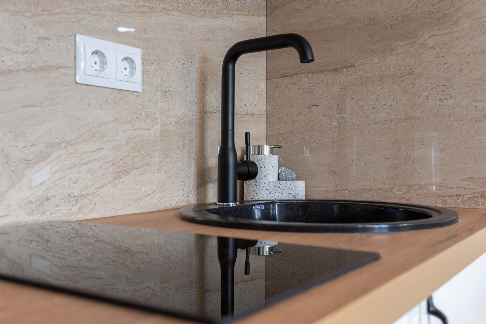 Апартаменты Морент с дизайнерским ремонтом в ЖК «Фрукты»