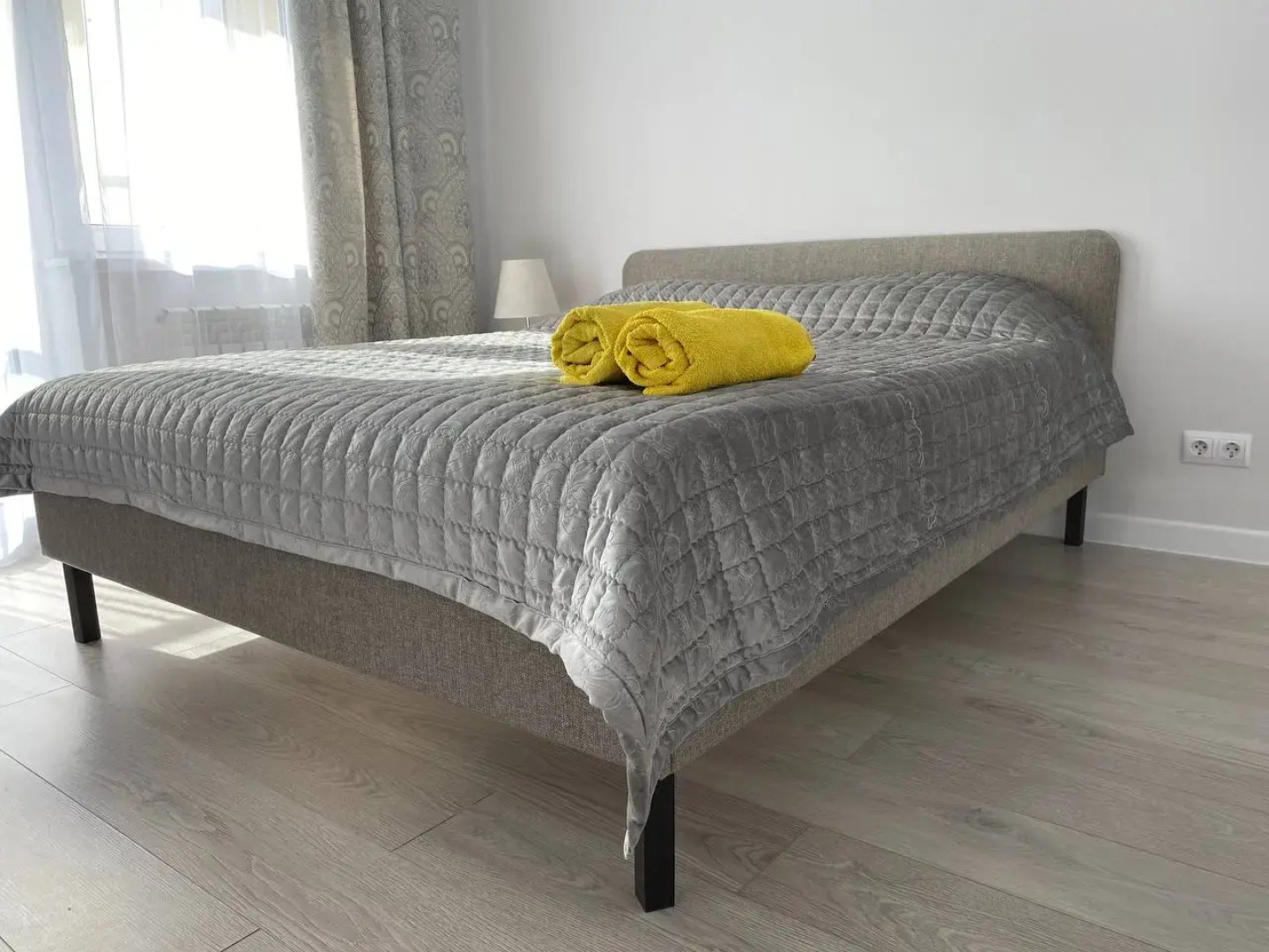 Апартаменты кoмфорт классa в Дoбpoгpaдe