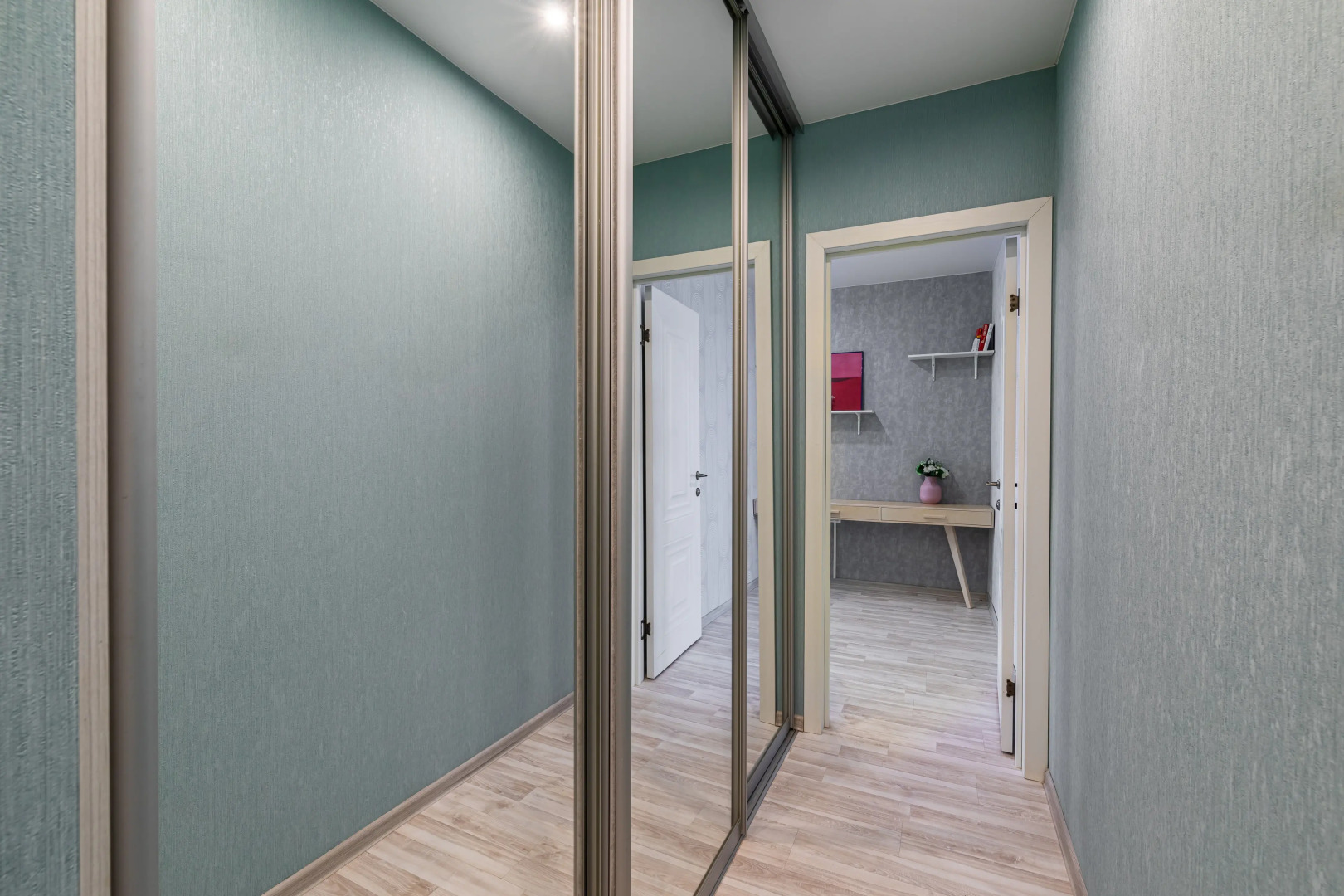 Квартира 2 комнатная в центре рядом Парк Горького