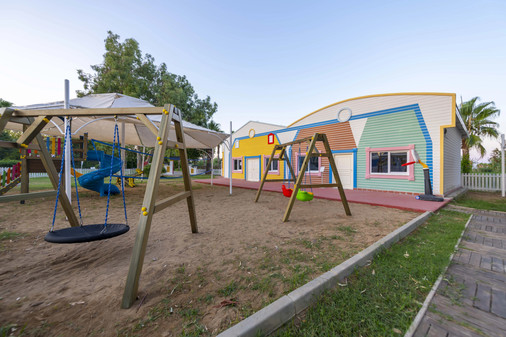 Отель Asteria Family Resort Side