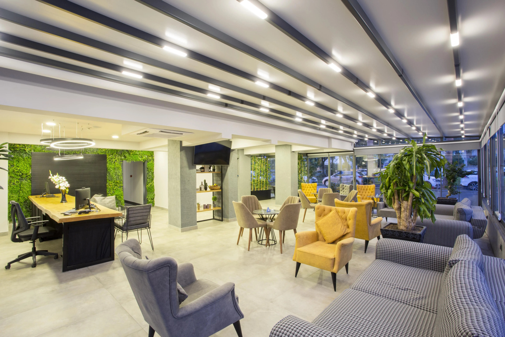 Отель Falcon 1511