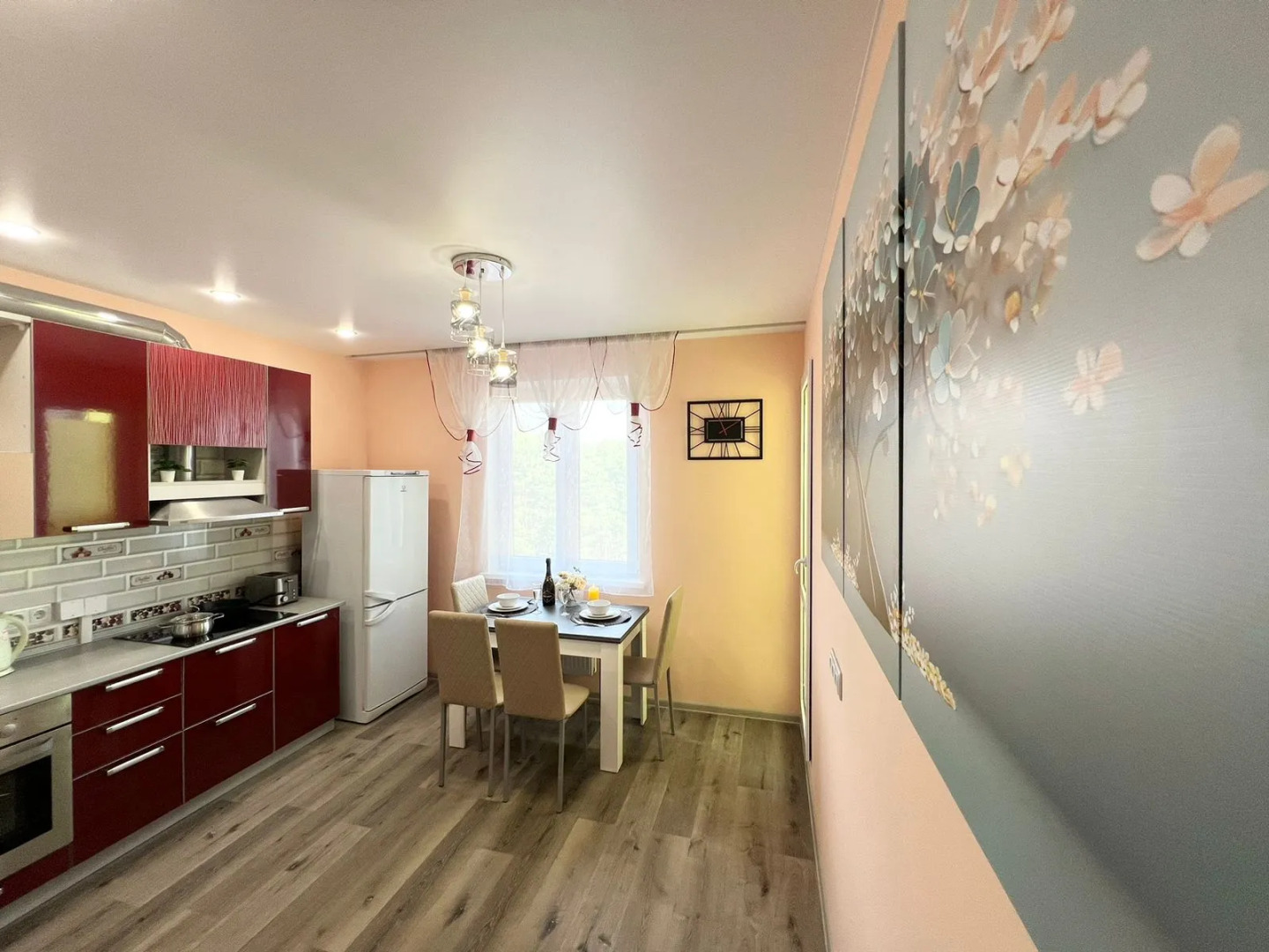 Апартаменты 2-к апартаменты Анненки