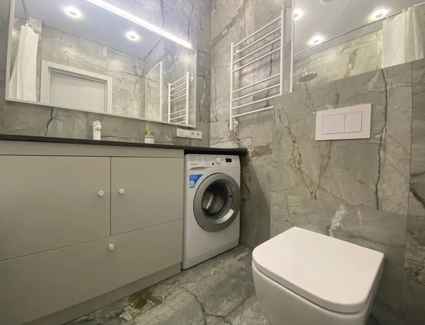 Апартаменты 2-комнатные HomeApart П. Мстиславца, 12