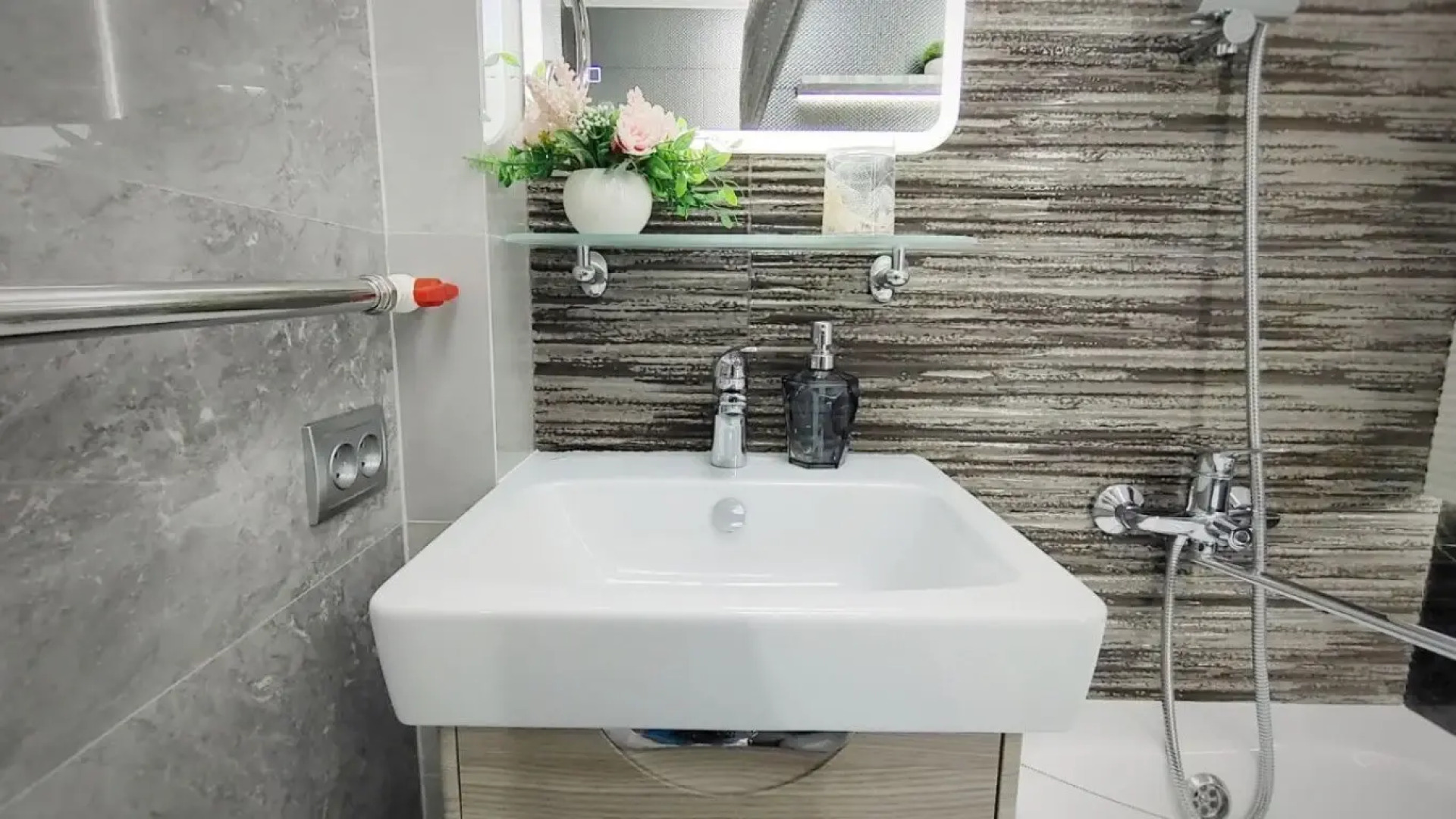 Квартира дизайнерская Renta27 в самом сердце города