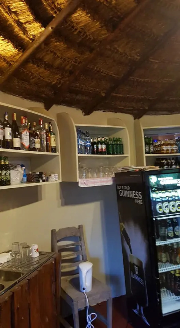 Отель The Great Circle Lodge