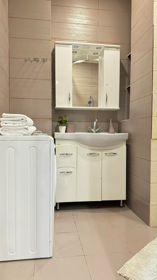 Апартаменты Евродвушка с джакузи рядом с Крокусом