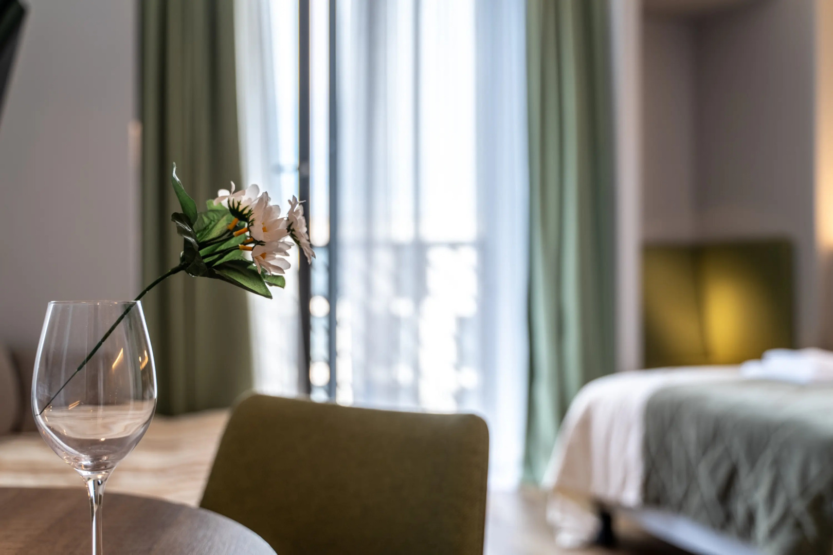 Апартаменты Дизайнерские с бассейном и морем вместимостью от 1 до 3 гостей от собственника