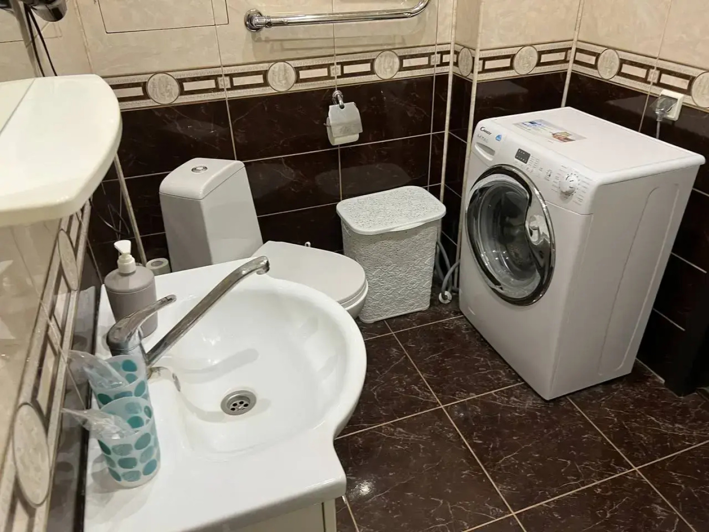 Na Ulitse Yalagina 15 Apartments	