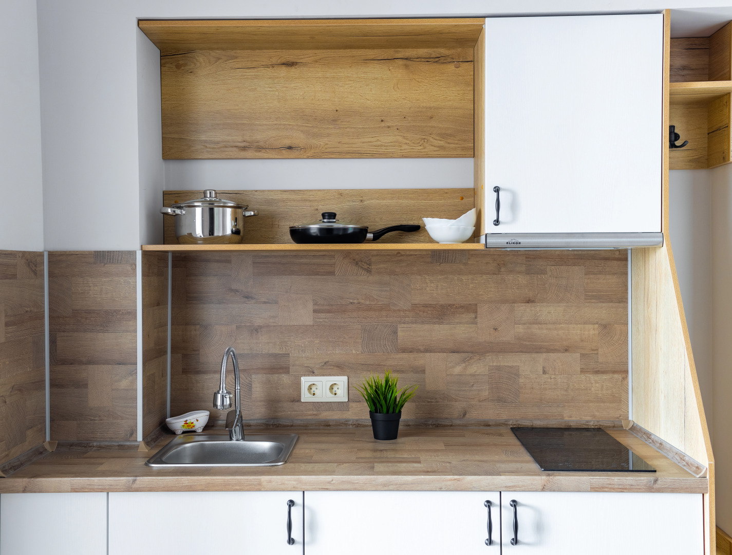 Отель Атриа