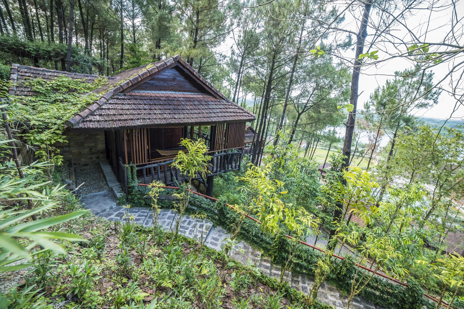 Отель Sankofa Village Hill Resort and Spa