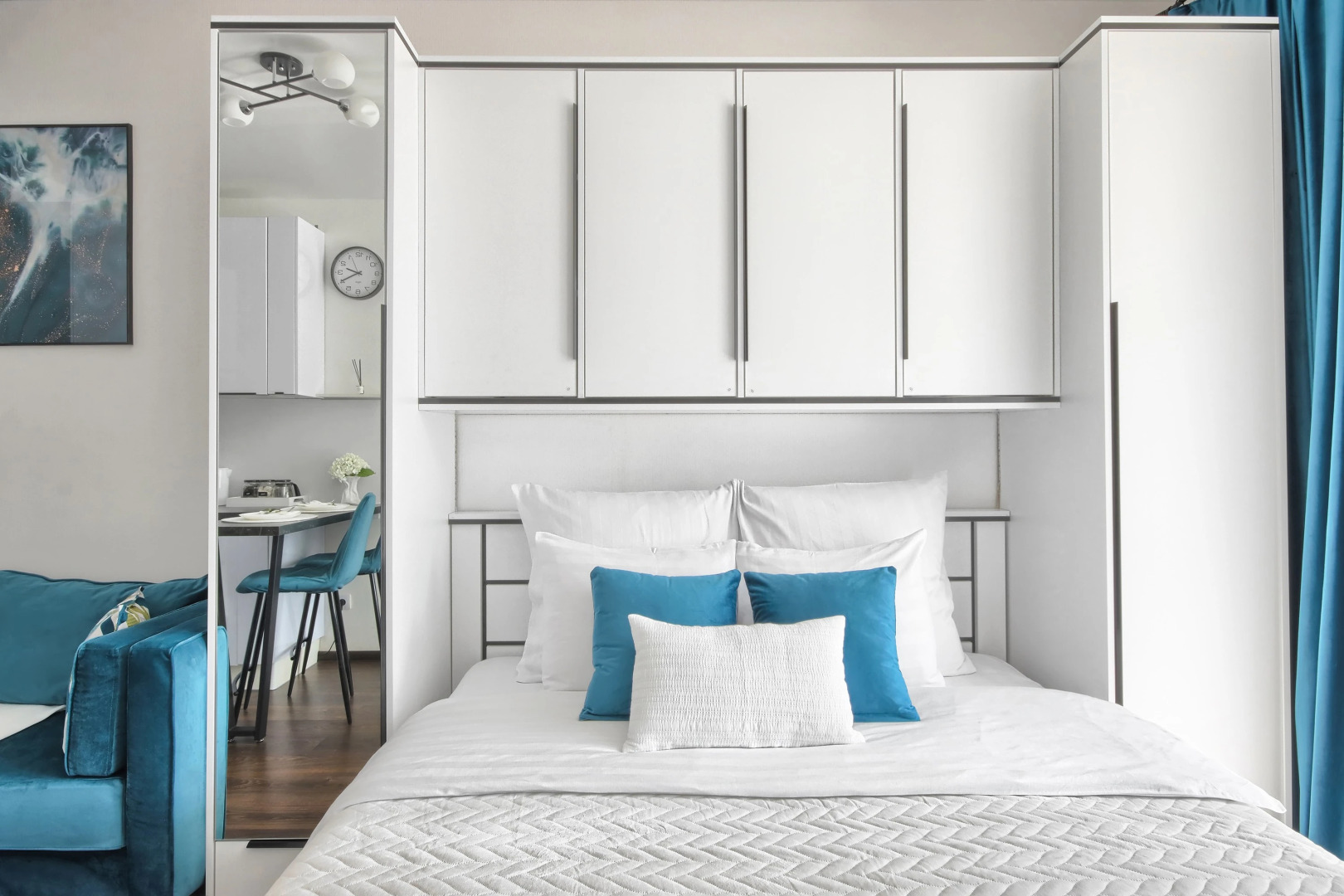 Квартира Пространство Бирюзовый Треугольник