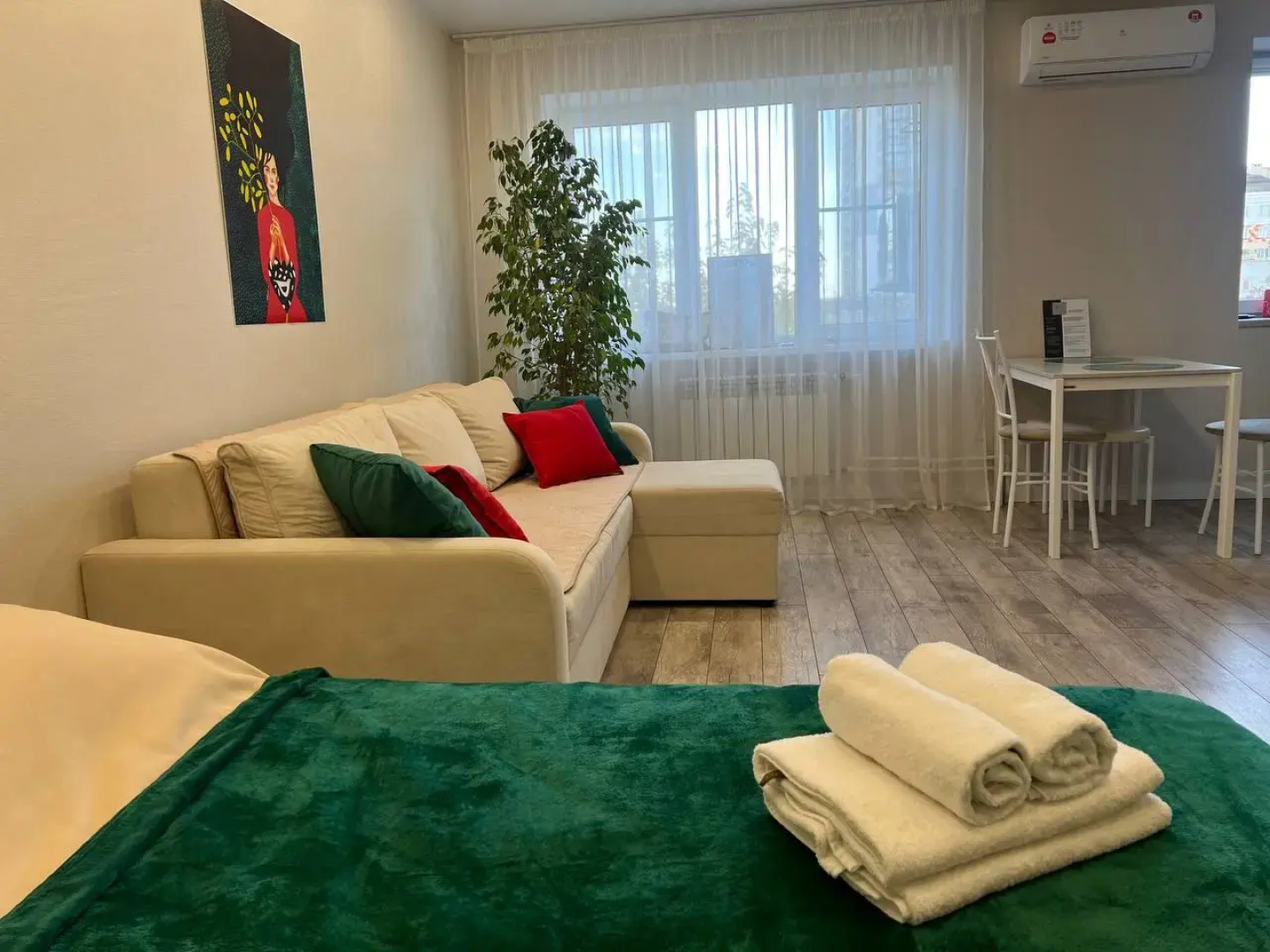 Апартаменты на Новороссийской 10