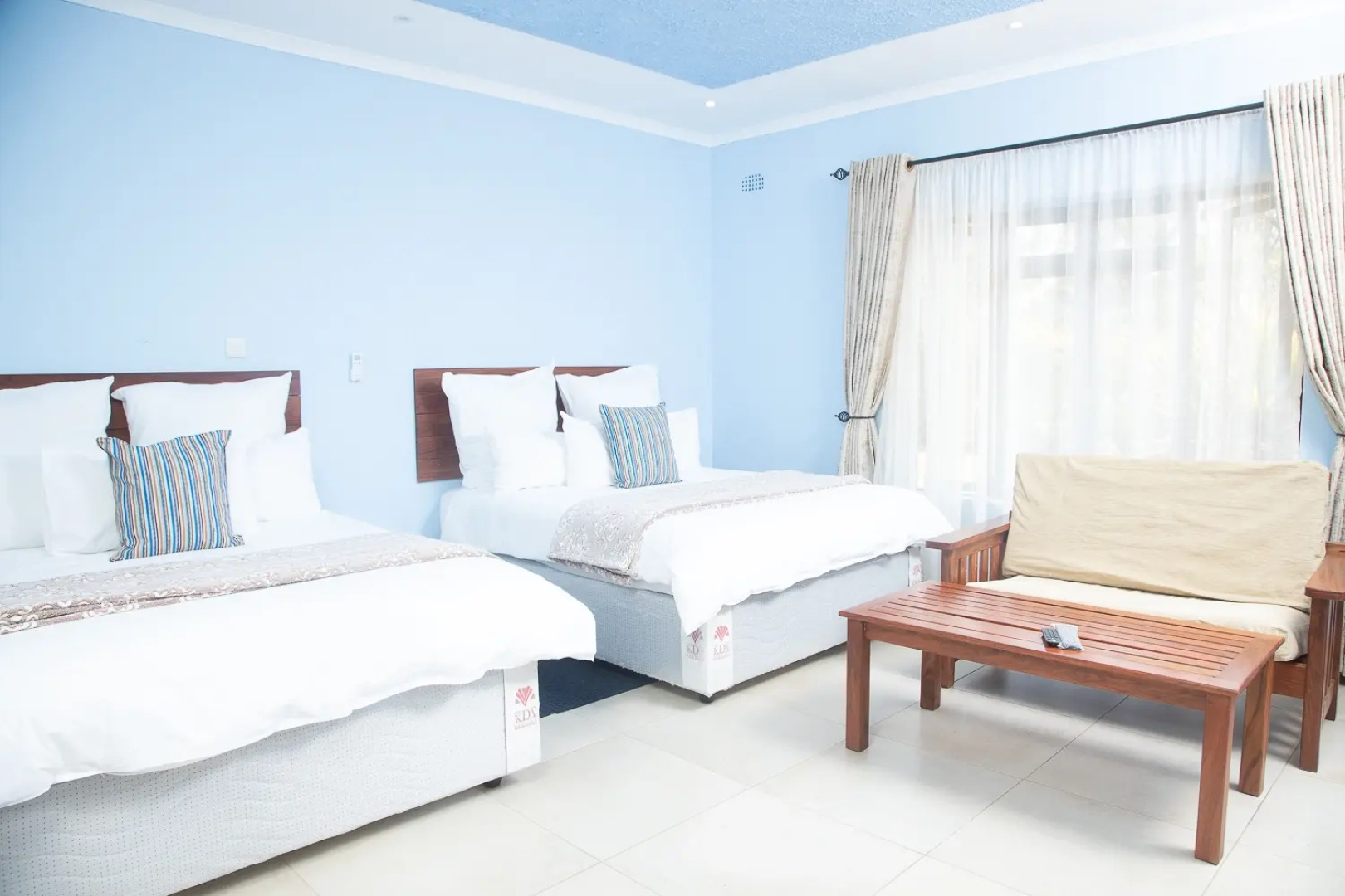 Отель Khayalethu Garden Lodges