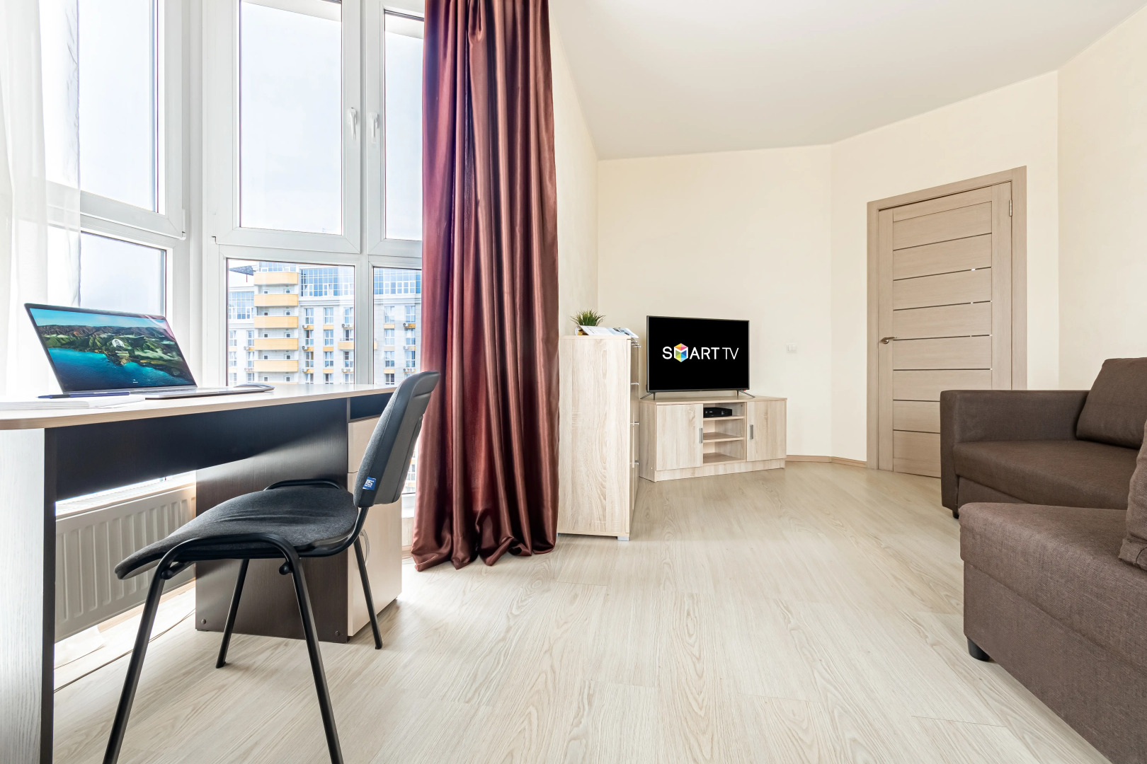 Апартаменты с видом с 70 метров, который сведет с ума  Панорамный балкон Lounge зона