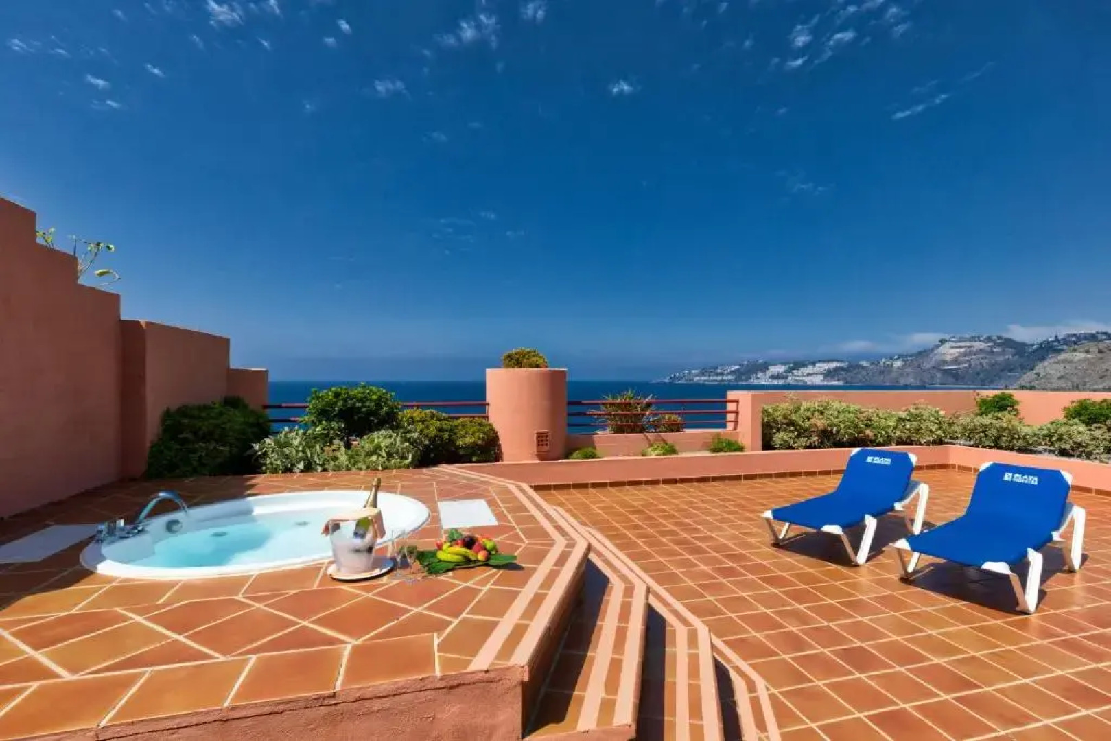 Отель Ibersol Almuñecar Beach & Spa