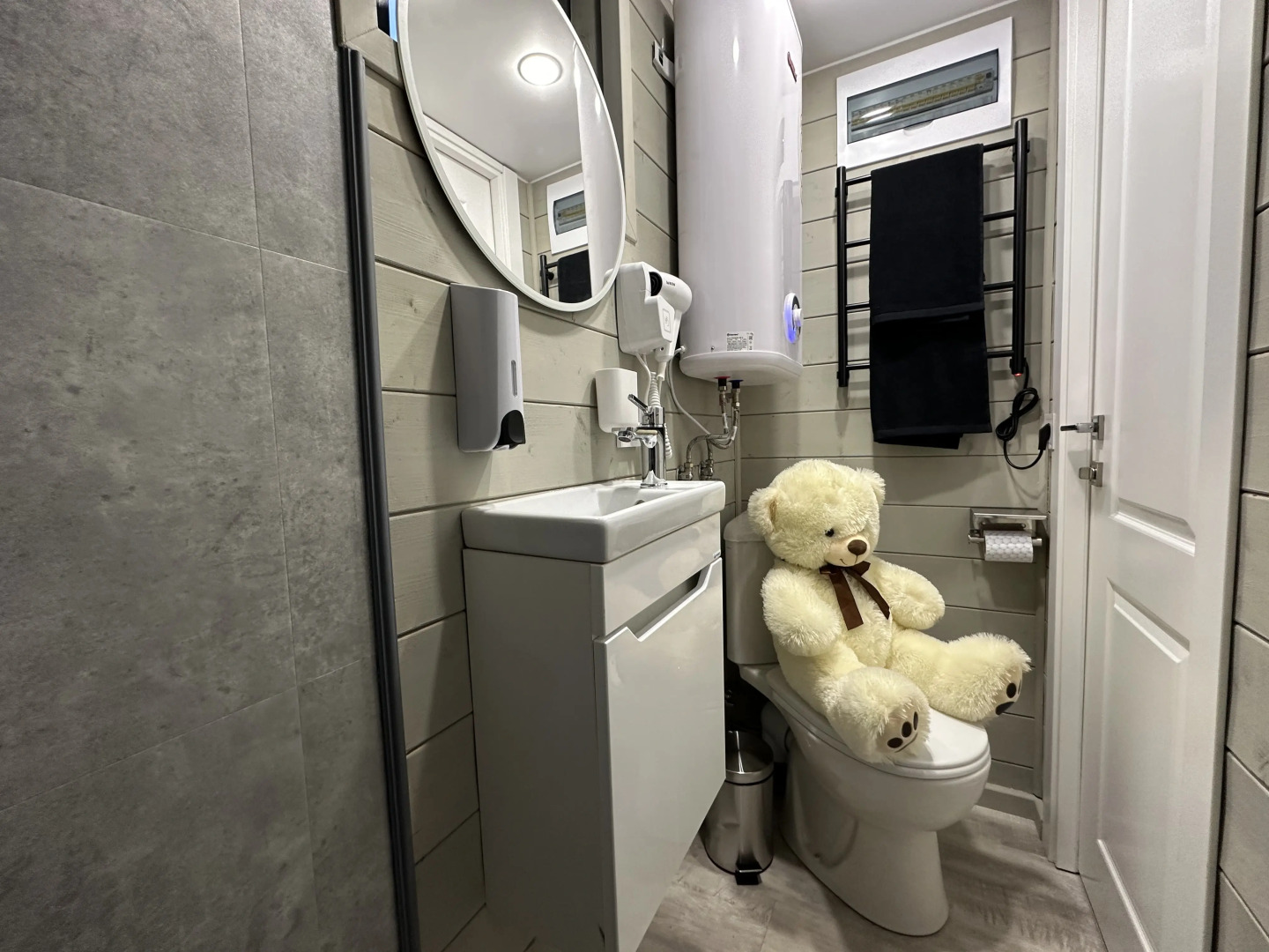 Частный дом Вип домик возле Петрова