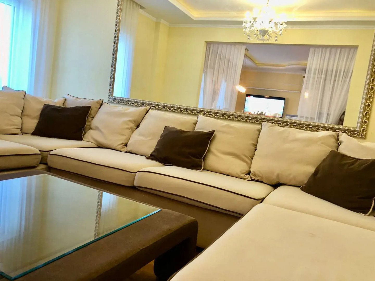 Апартаменты в центре с видом на Севастопольскую бухту