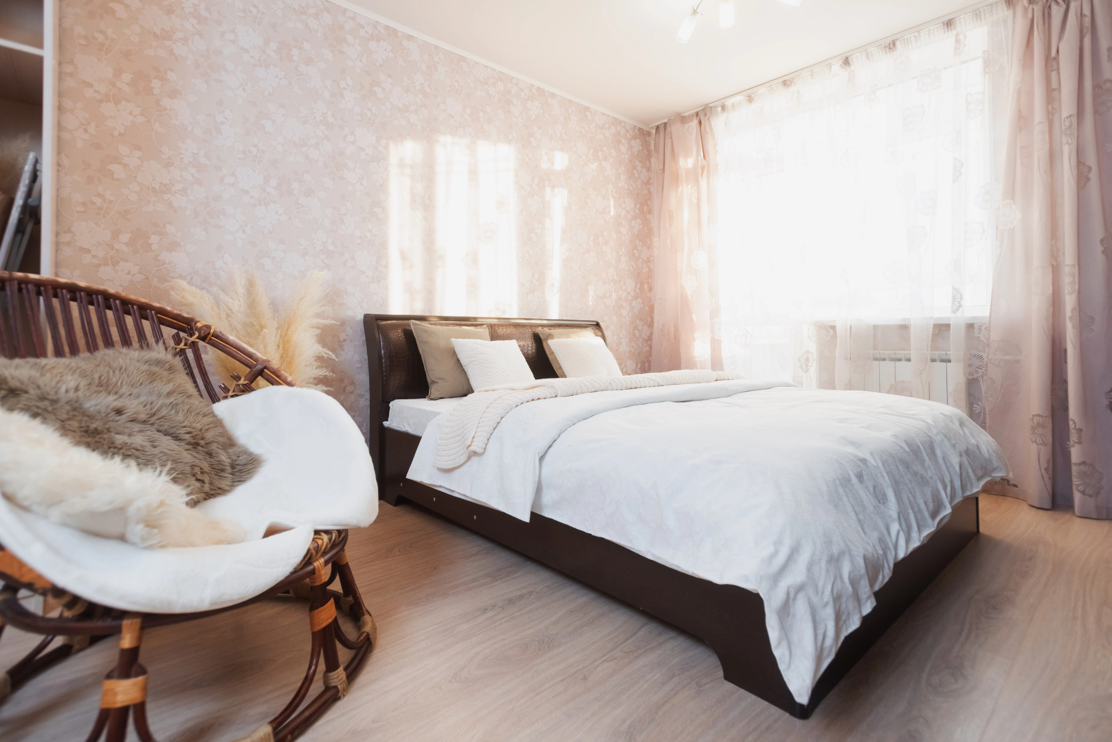 Квартира ApartHause у Южного Автовокзала и ТРЦ Мегаполис