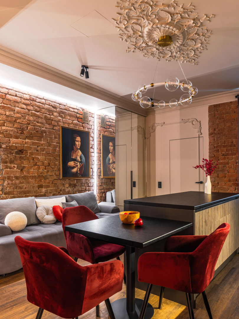 Шикарная двухкомнатная квартира в сердце Санкт-Петербурга