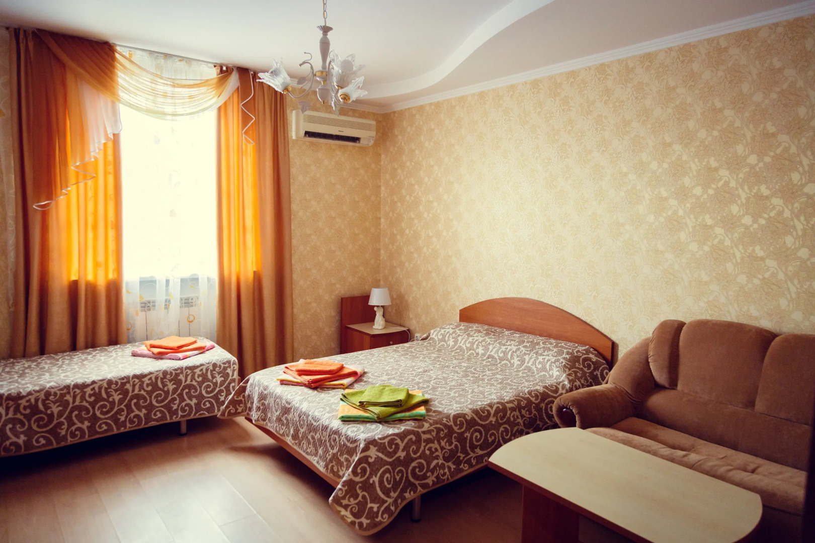 Отель София