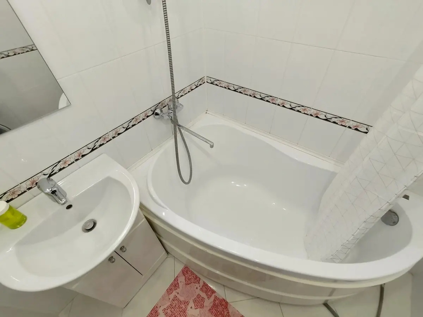 Квартира на Лесотехникума 26/2 вблизи от ТРЦ Планета