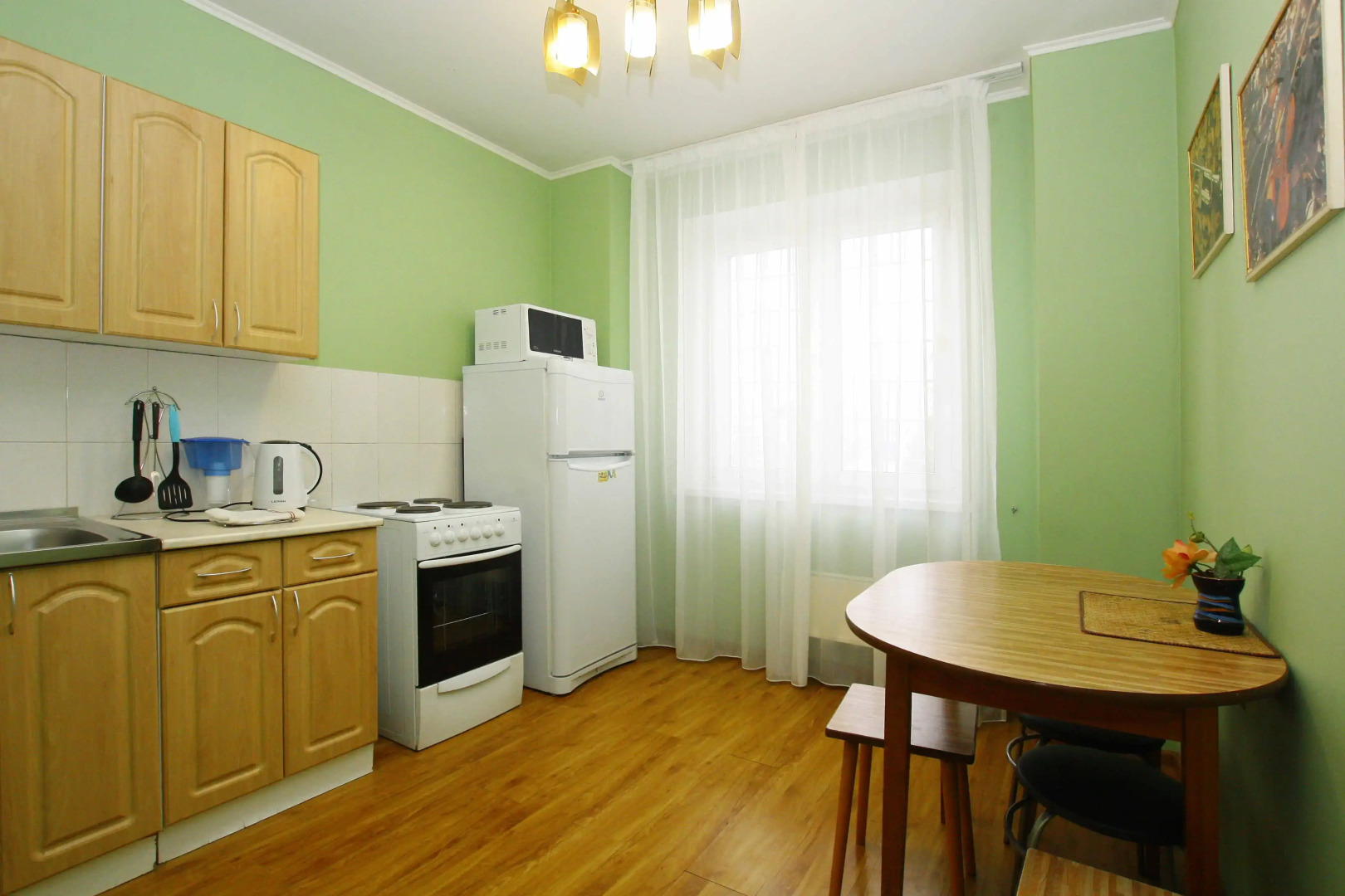 Альт Апартаменты студио с 2 спальнями (003)