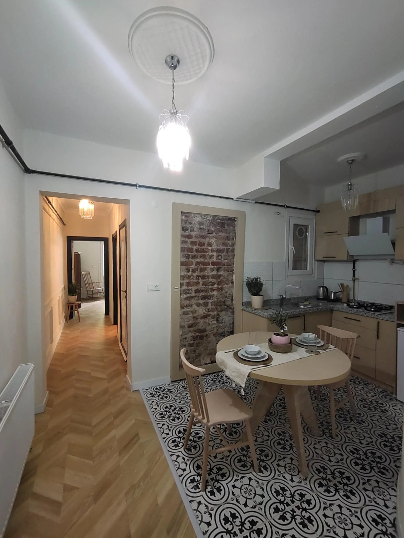 Apartments 2BR balcony house near Hilton bosphorus hotel