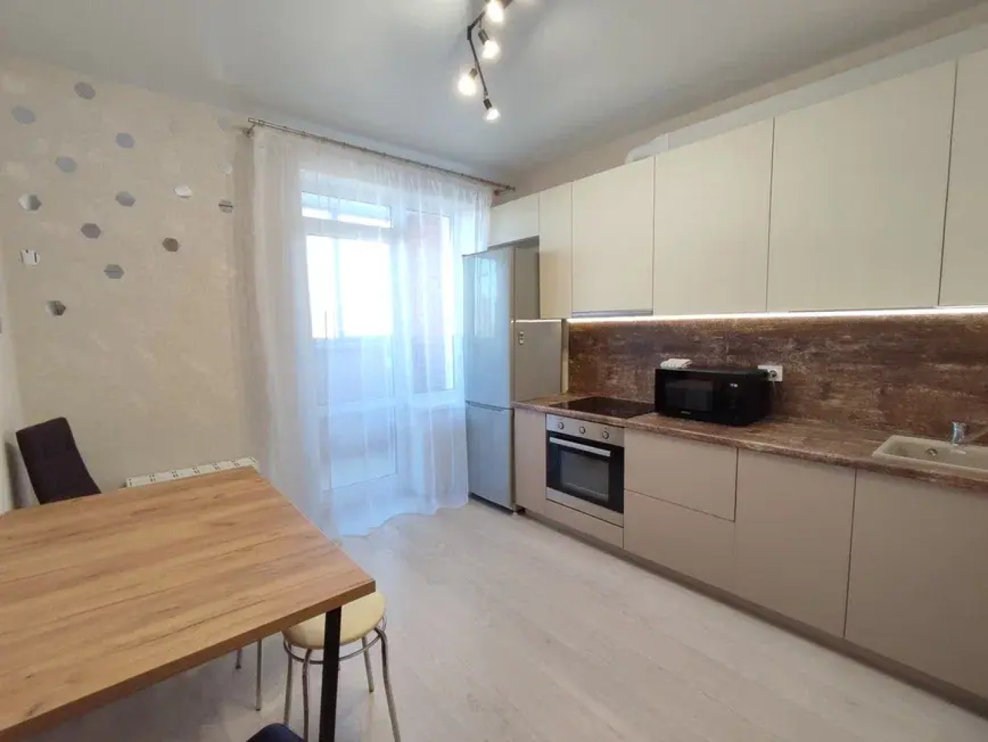 Апартаменты Атмосфера Life 2