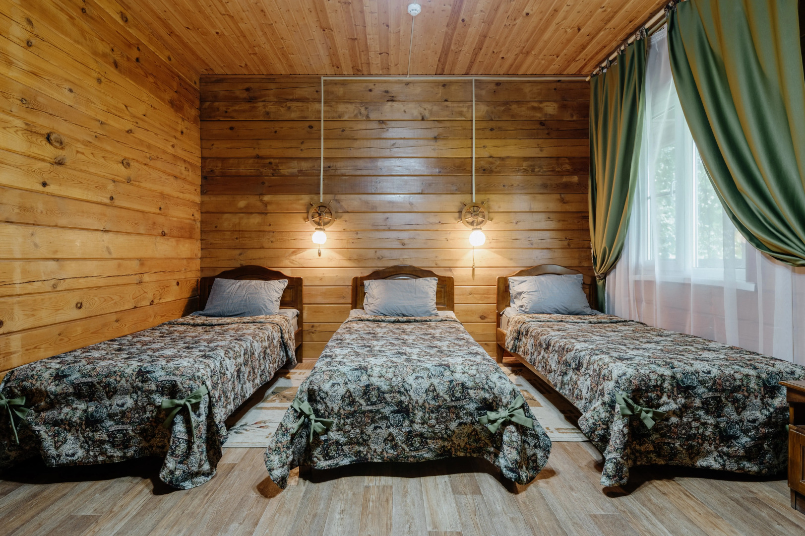 База отдыха Золотой Лотос