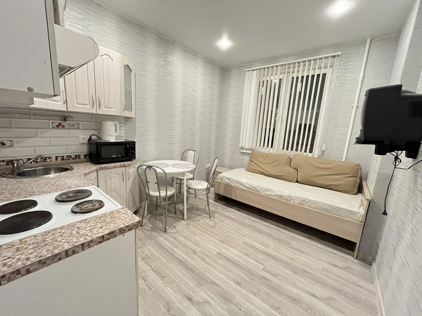 Апартаменты на Лётчика Волчкова 1