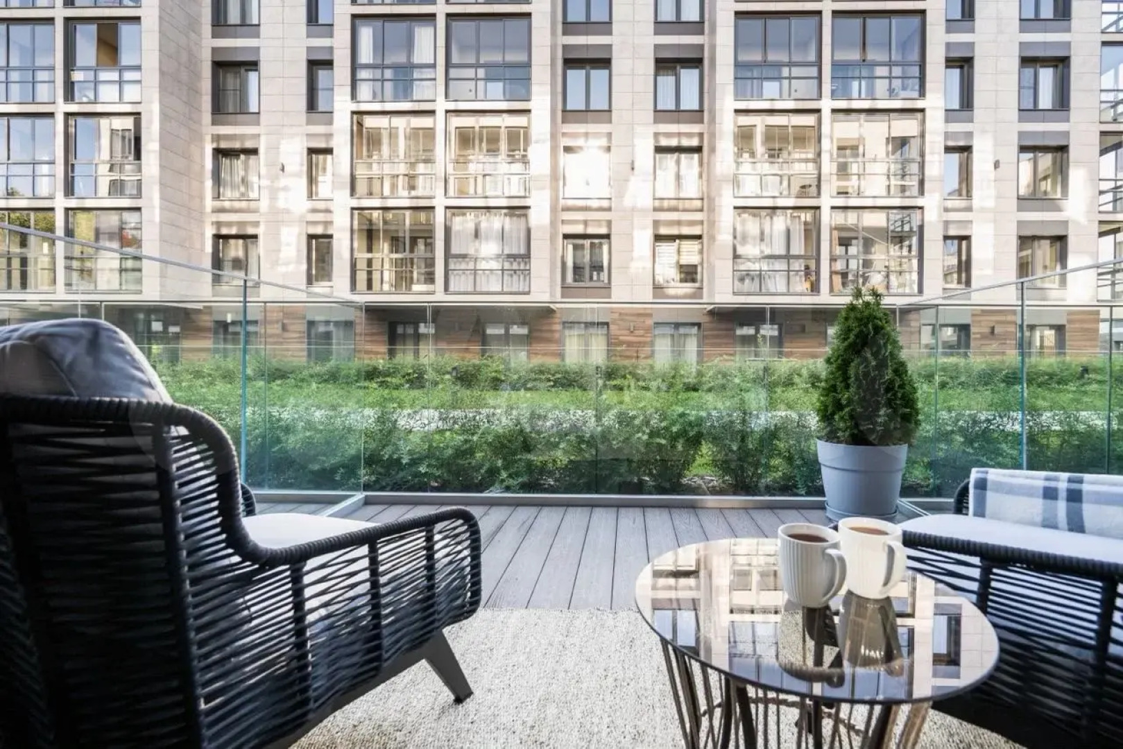 Апартаменты 3Roomz с бассейном и спортзалом