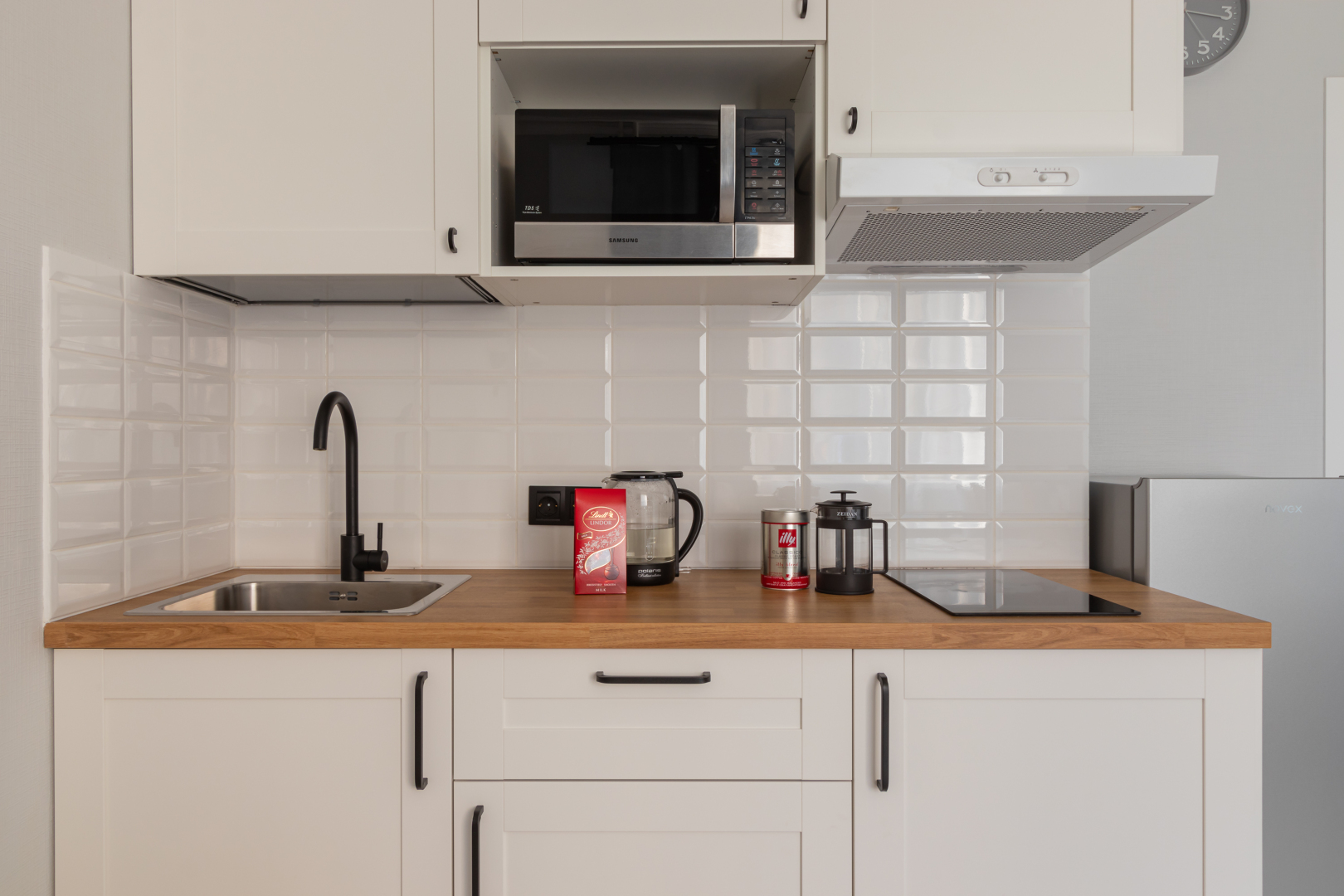 Апартаменты -студия в Песочном