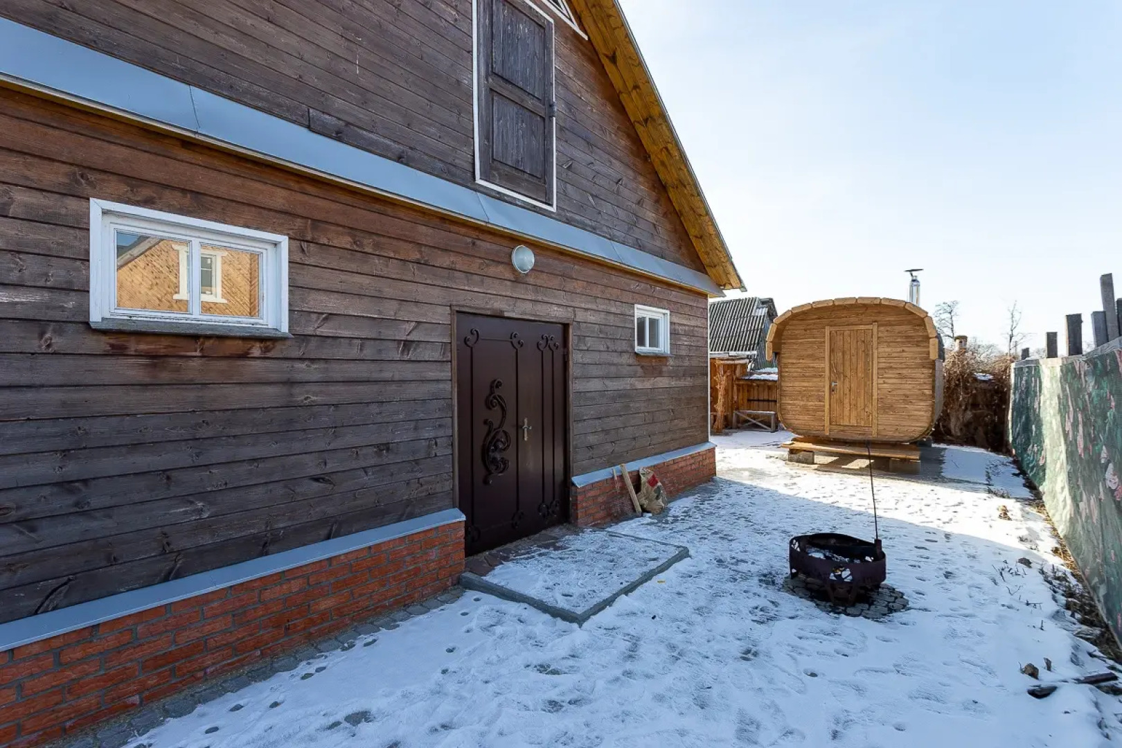 Частный дом с русской печью и баней