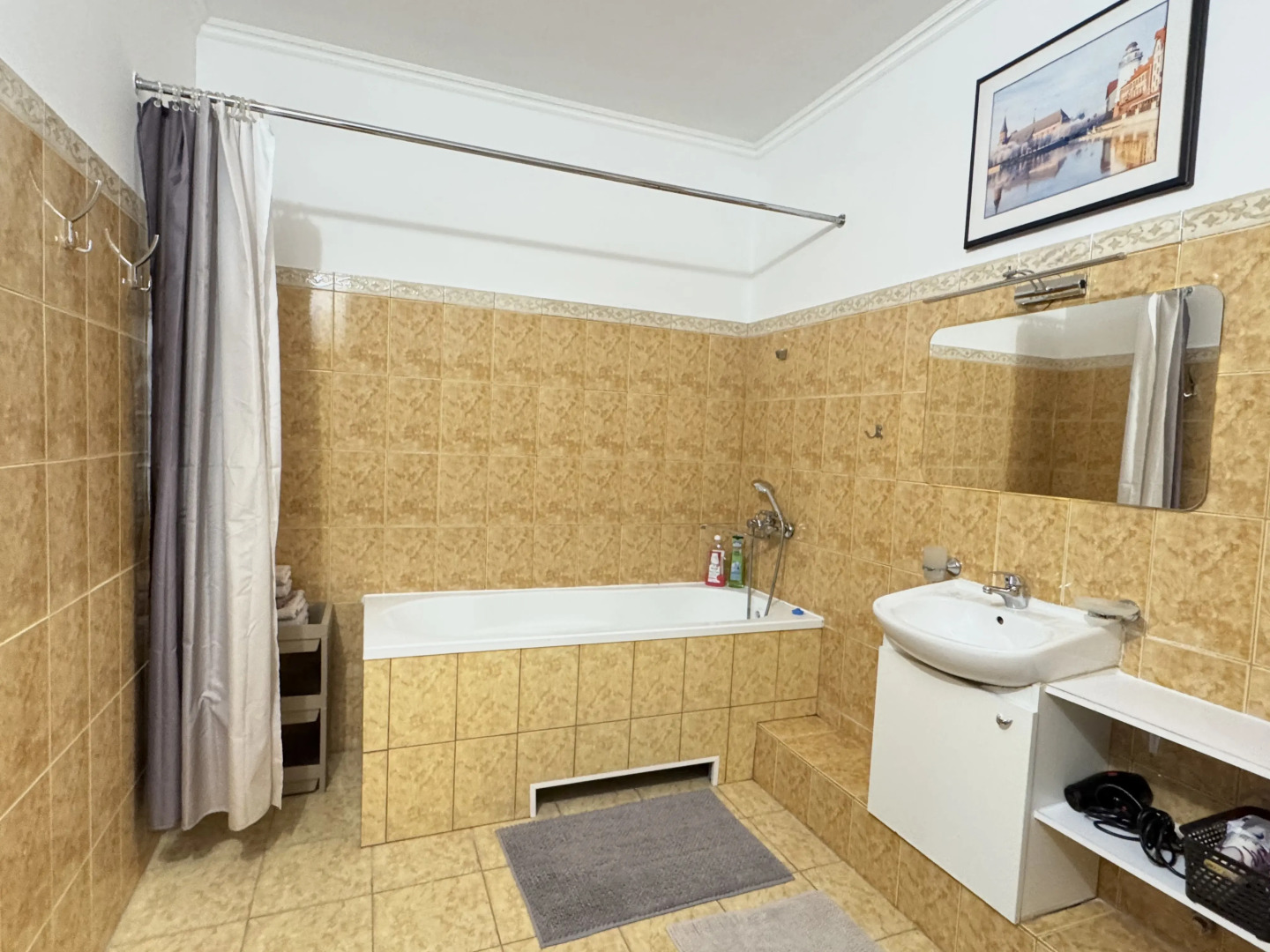 Апартаменты Большая двухкомнатная квартира