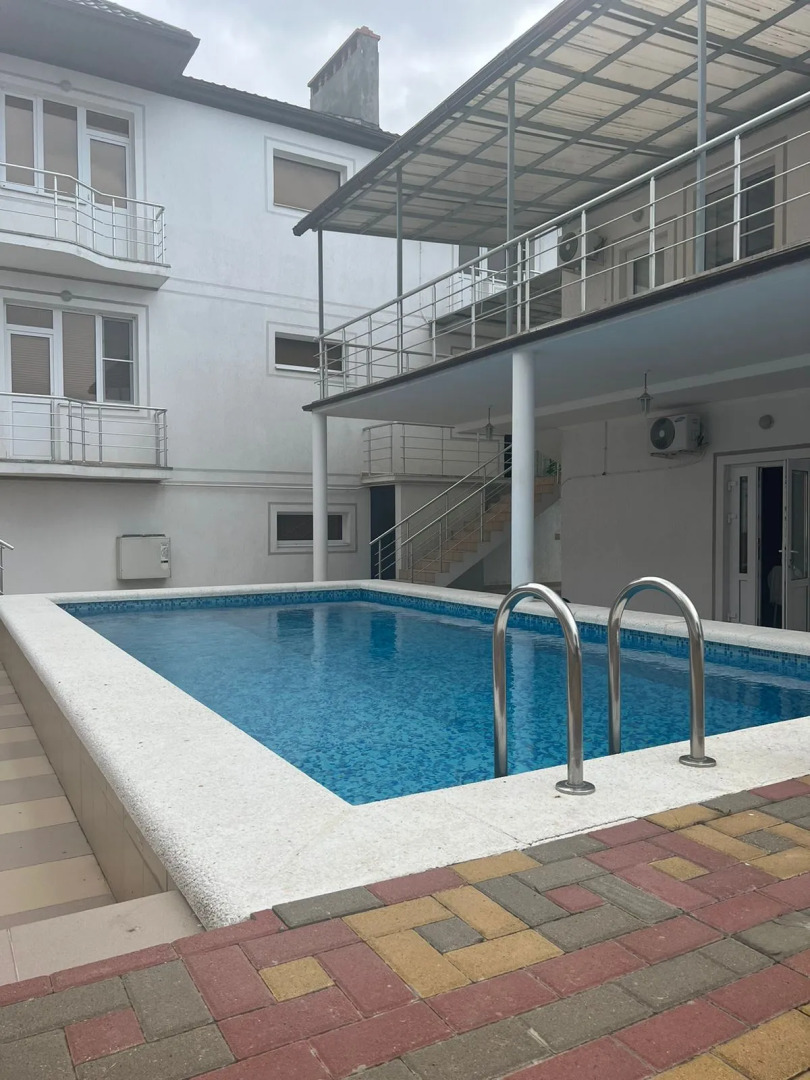 Частный дом Veles House Дружбы 15