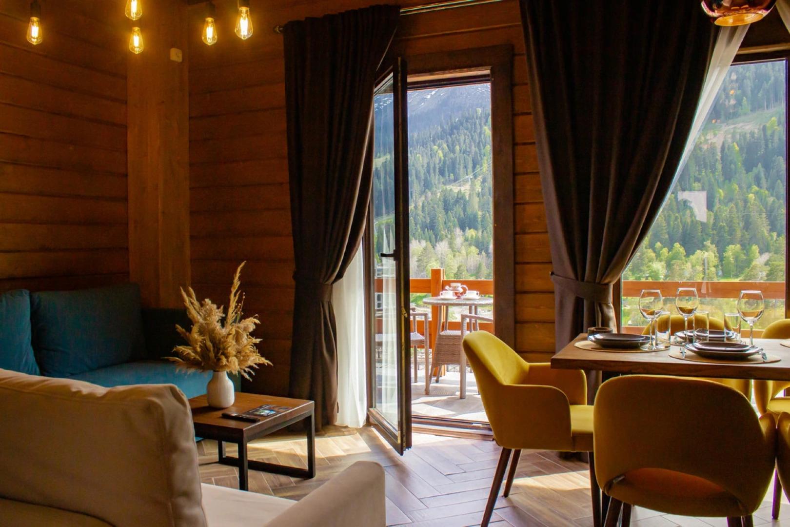 Axis Миррос Архыз