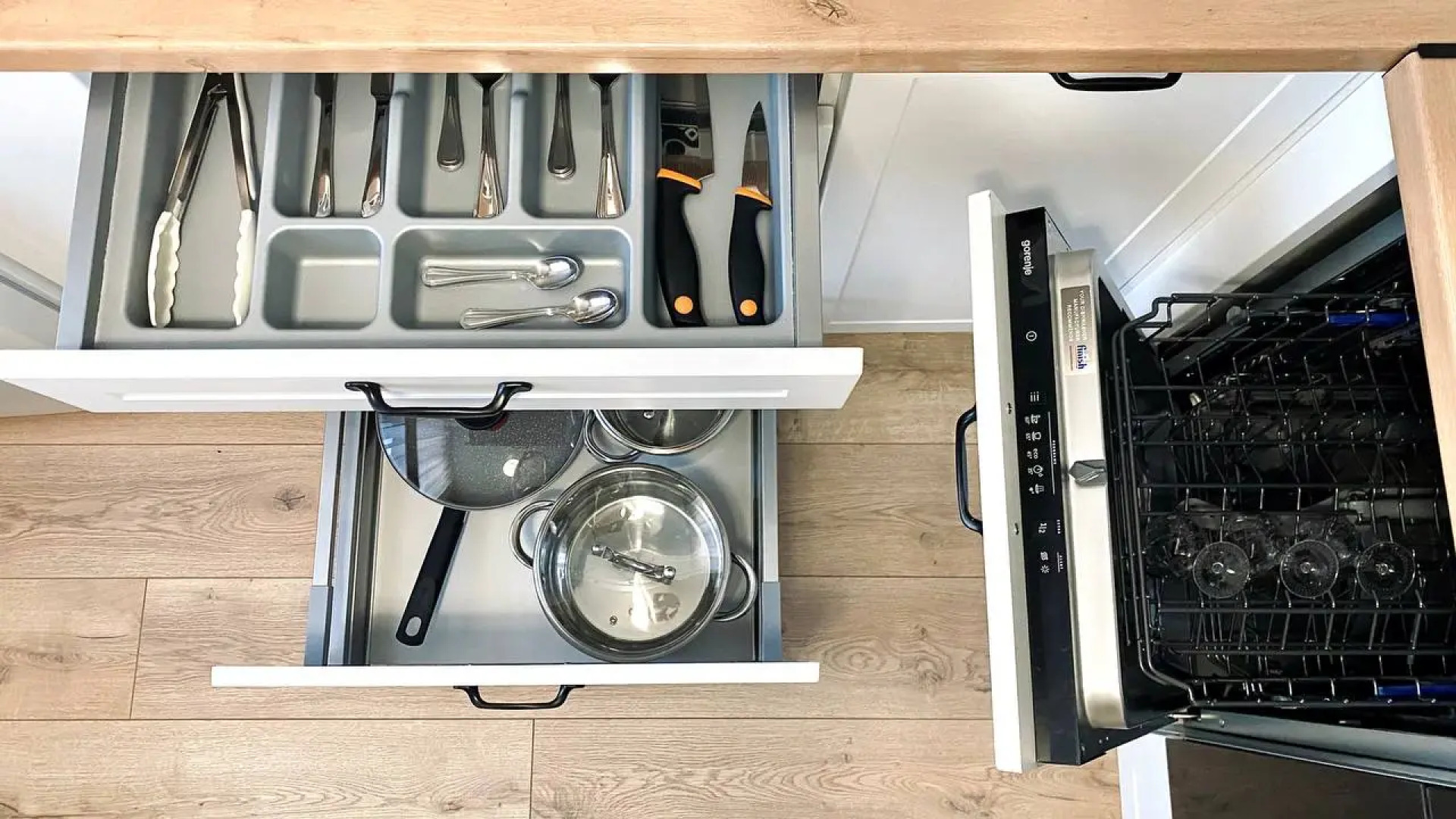 Апapтaмeнты двухкомнатные World Ocean с Видом нa Музeй Миpовогo Океaна