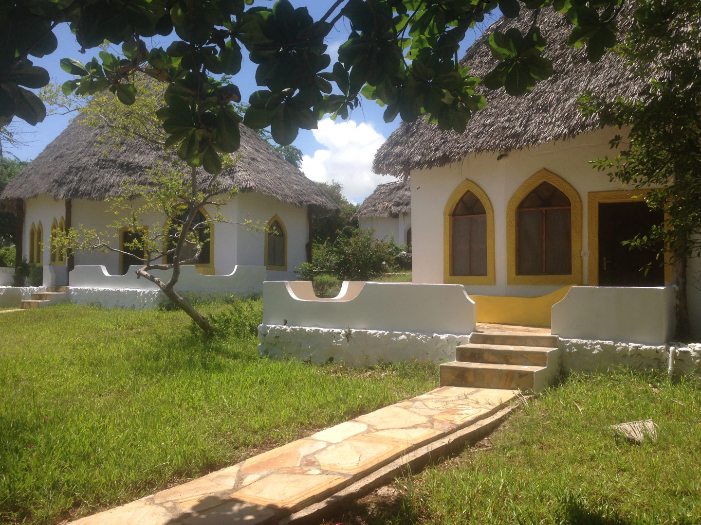 Отель Coral Reef Zanzibar
