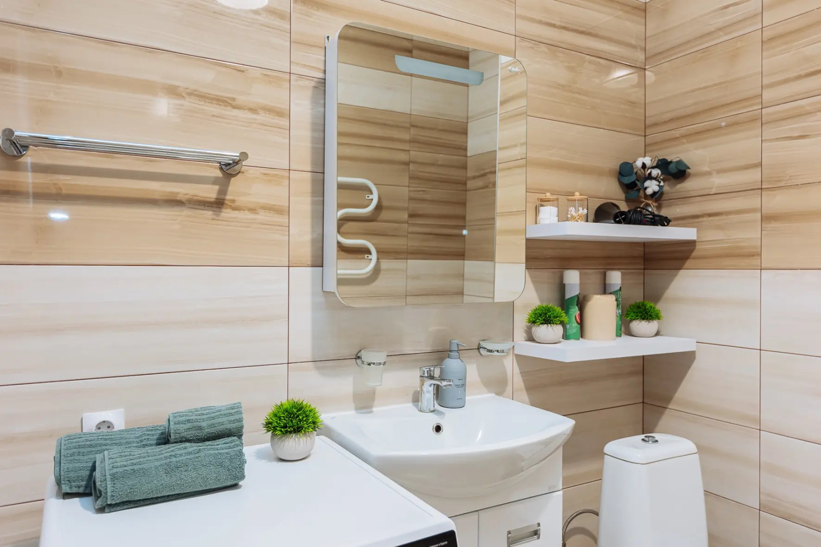 Квартира Душевная, уютная в парке на берегу озера