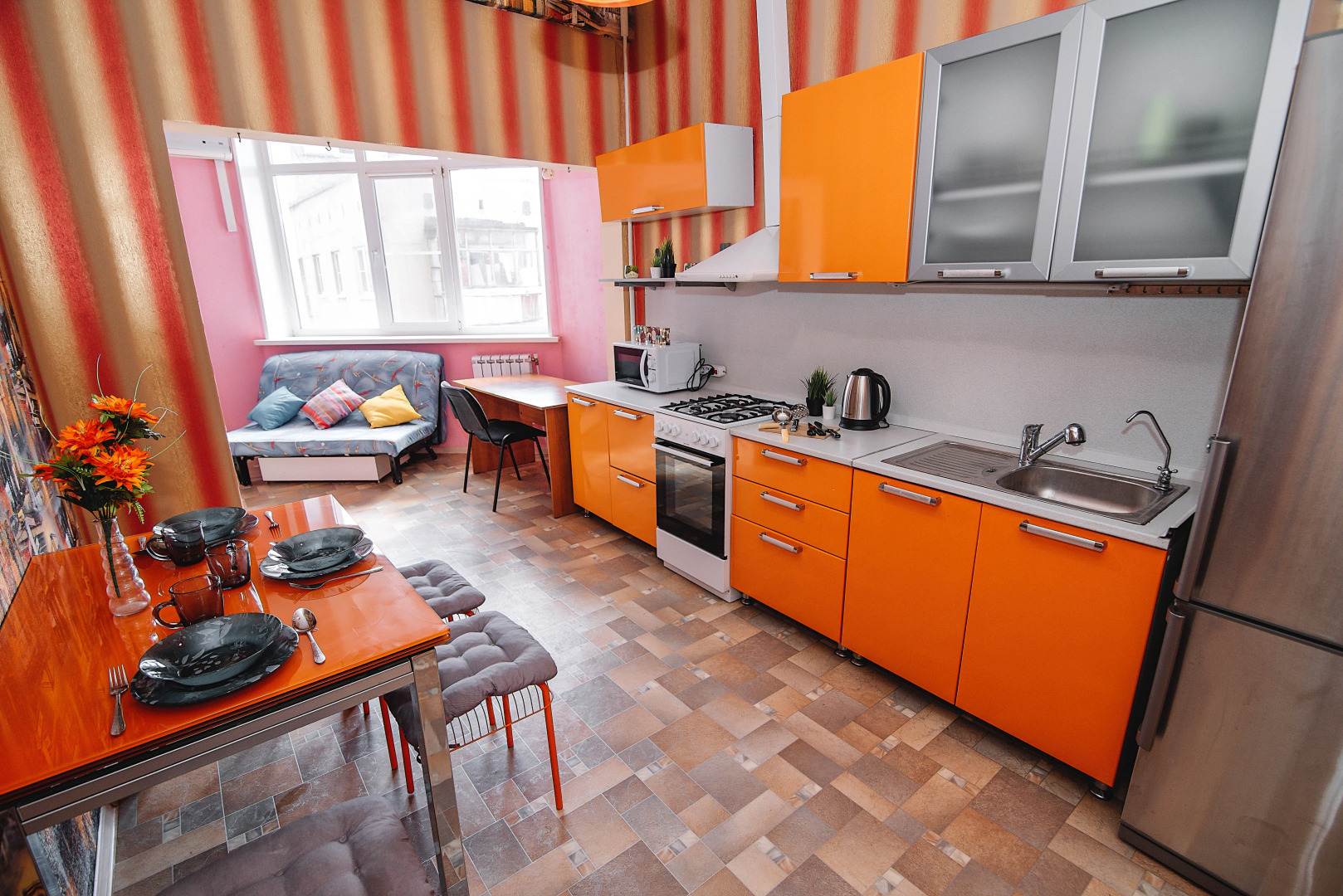 Апартаменты на Высоковольтной 39к1