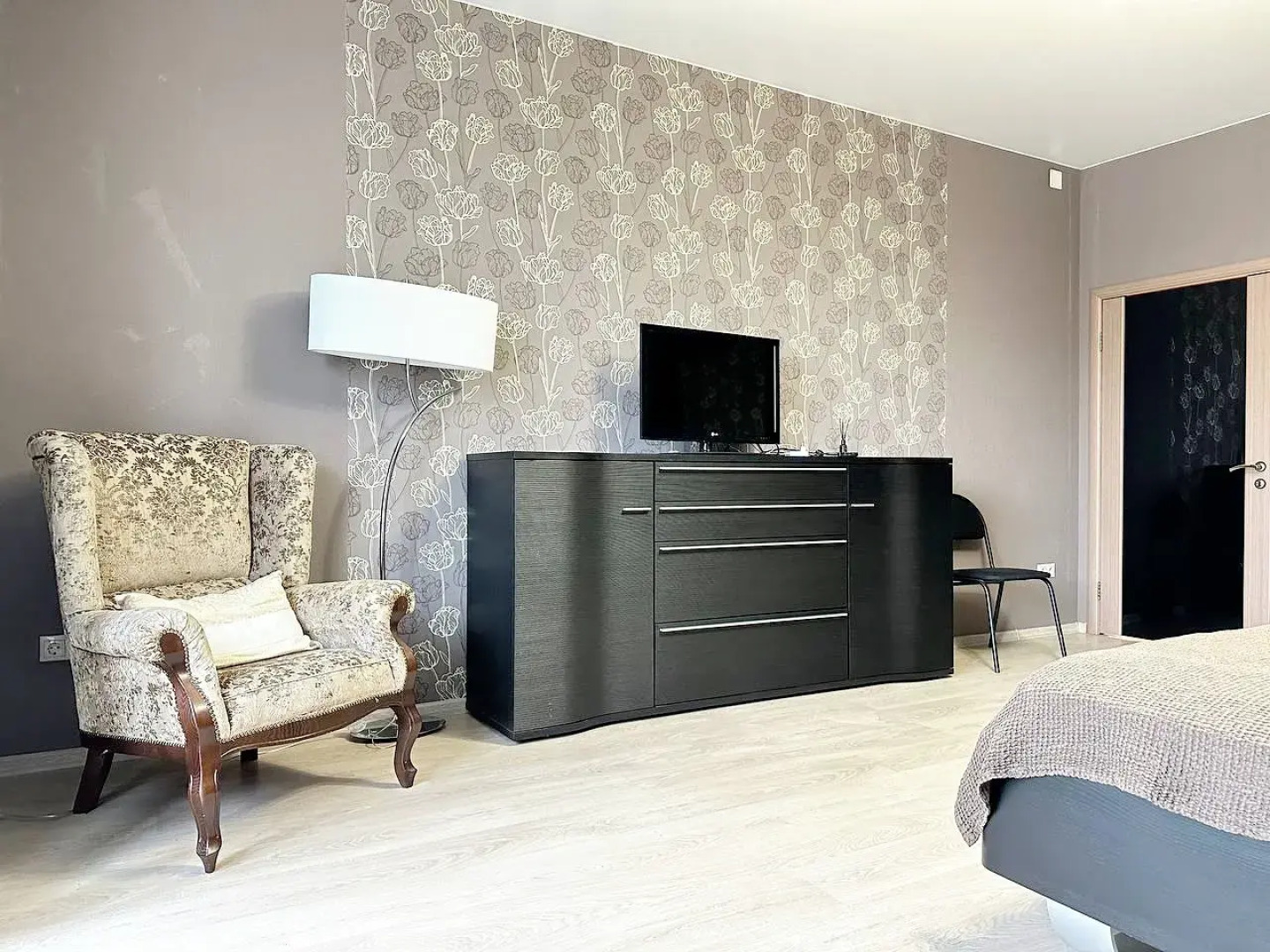 Квартира Трехкомнатная в центре на Орджоникидзе рядом с Набережной