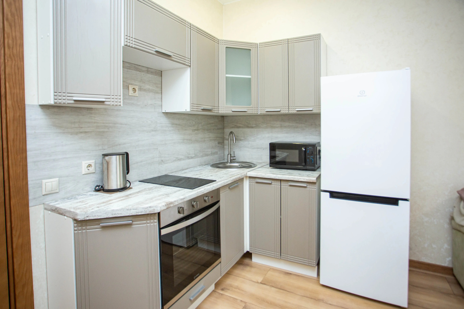 Апартаменты Unique Apart Веста на Мичурина рядом с Казначейством, Азотом и Пивоварней Баржа на Мичурина 58/3