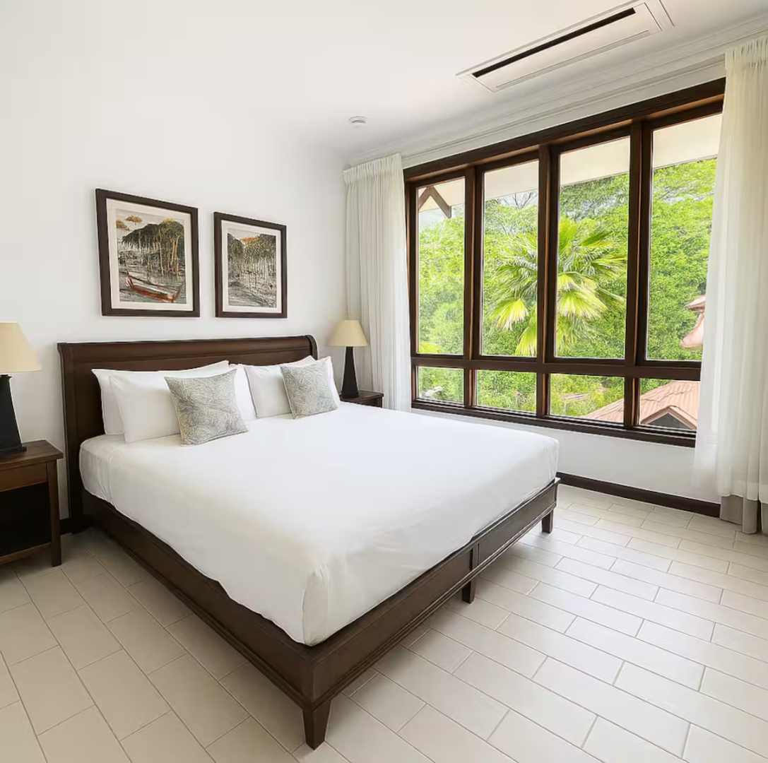 Вилла с Выходом на Пляж Eden Island