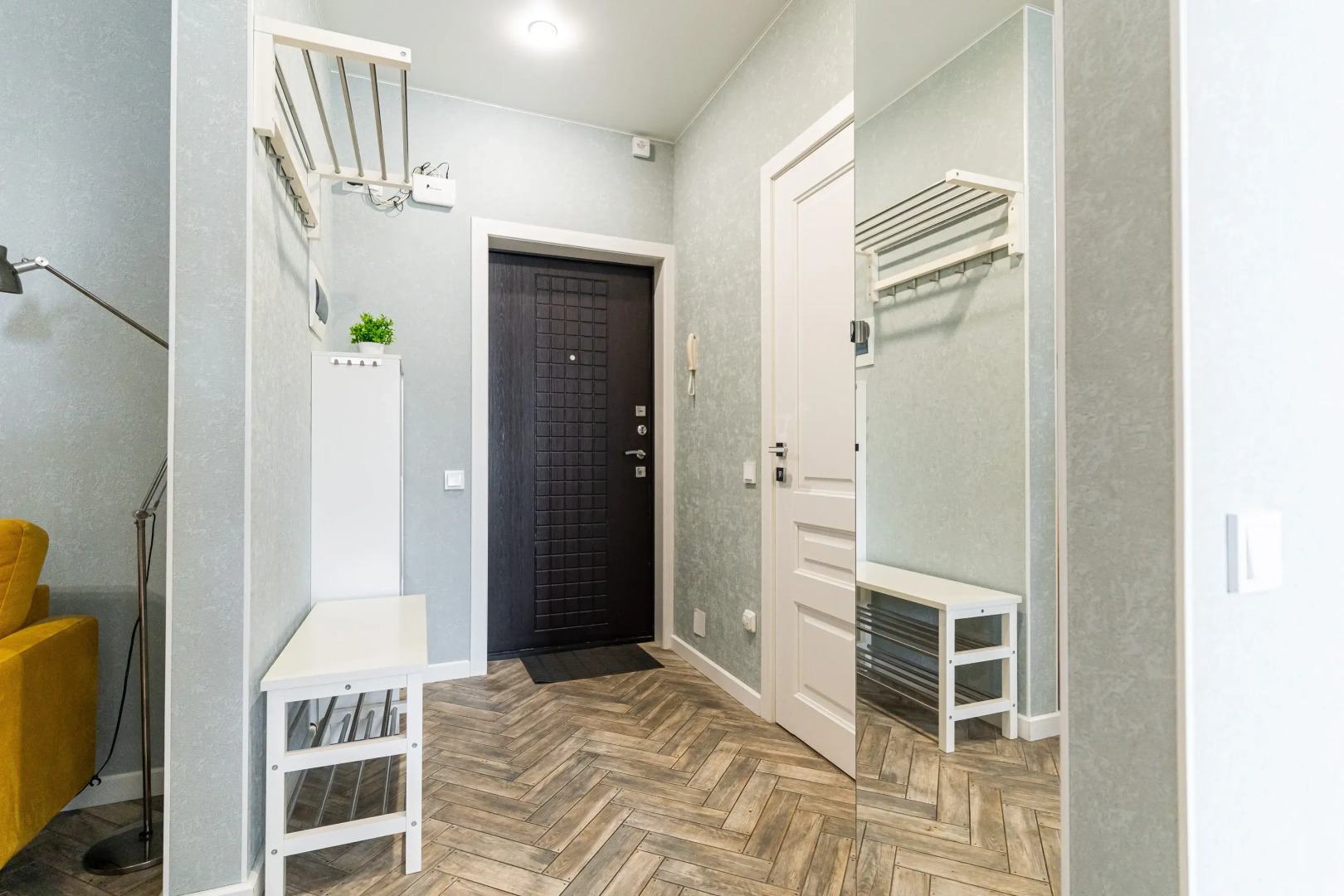 Апартаменты Класса Люкс на Первой Линии в Центре Новороссийска от LetoApart