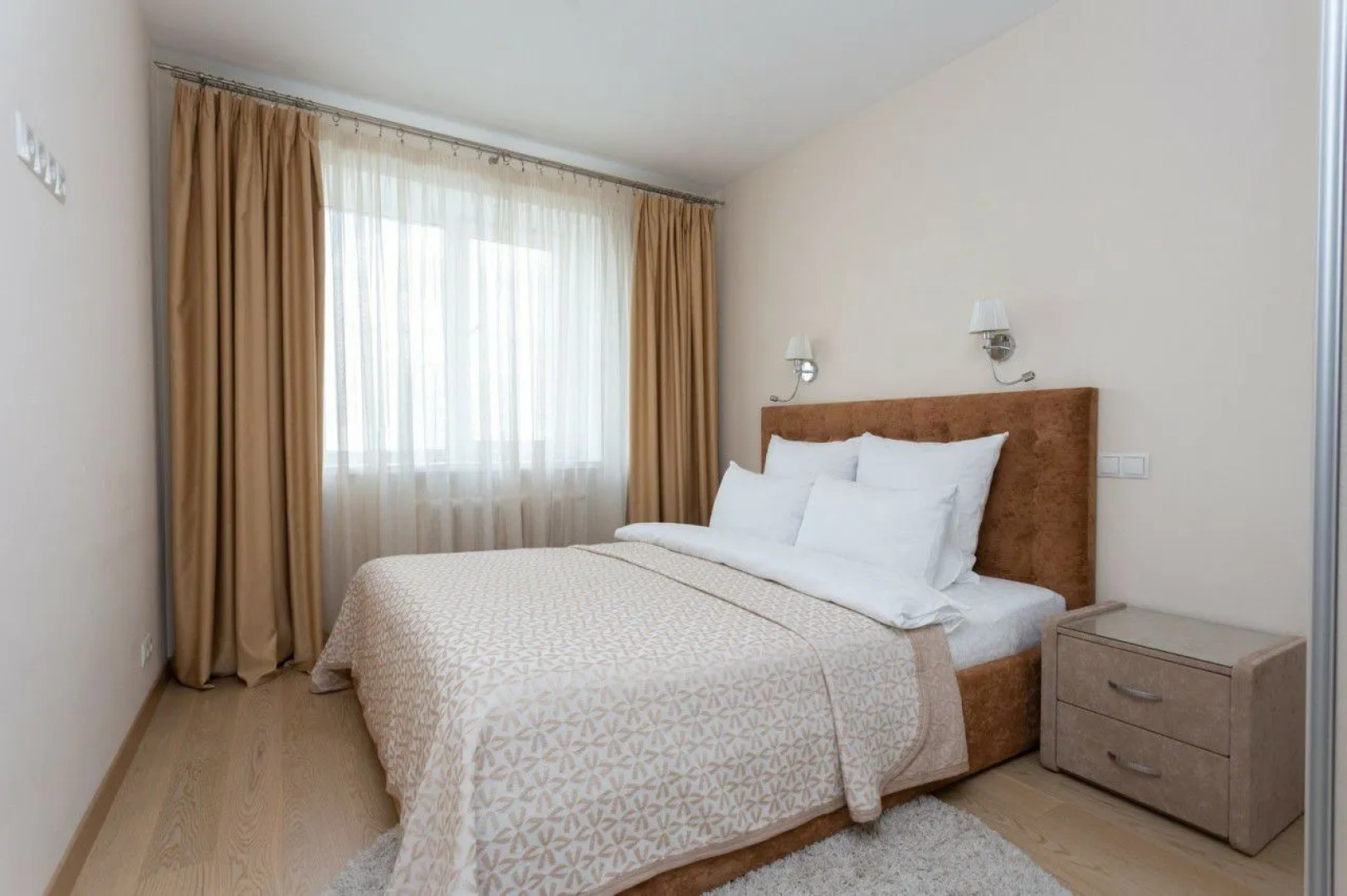 Апартаменты  ТРЕХКОМНАТНЫЕ АПАРТАМЕНТЫ НА НЕМИГЕ