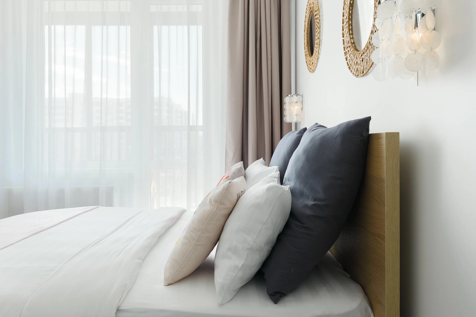 Апартаменты F-Apart с видом на небоскрёб Лахта в стильном интерьере